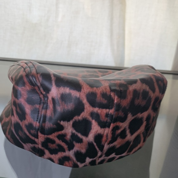 📌 I.AM.GIA Leopard Print Newsboy Cap - Picture 4 of 4